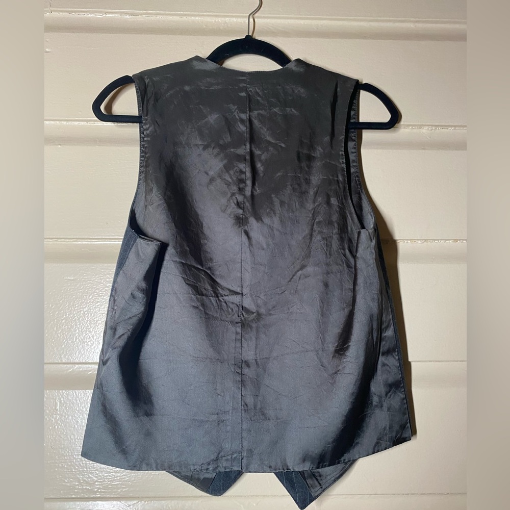 Vest - Picture 2 of 2